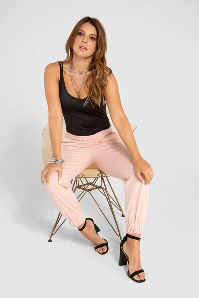 PANTALON SUDADERA BOTA TUBO TIRO ALTO Rosado